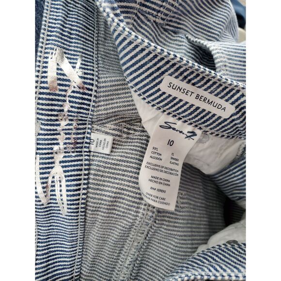 Seven7 Shorts 10 Womens Mid Rise Sunset Bermuda Blue White Striped Raw Hem Casua - Picture 5 of 5